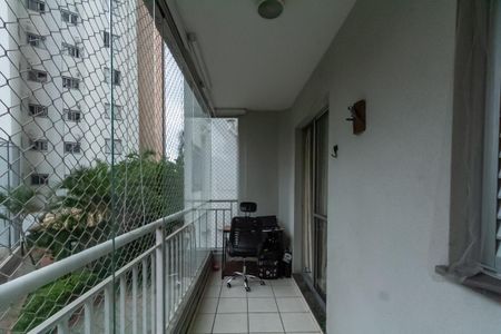 Apartamento à venda com 76m², 3 quartos e 1 vagaVaranda