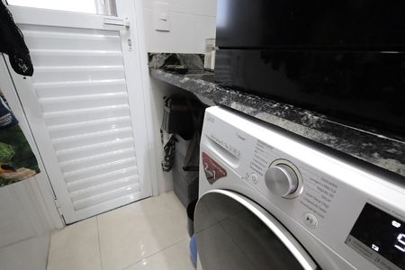 Apartamento à venda com 53m², 2 quartos e 1 vaga Apartamento à venda com 53m², 2 quartos e 1 vagaÁrea de Serviço