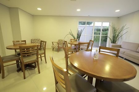 Apartamento à venda com 53m², 2 quartos e 1 vaga Apartamento à venda com 53m², 2 quartos e 1 vagaÁrea comum - Salão de festas