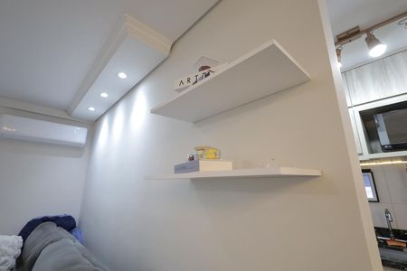 Apartamento à venda com 53m², 2 quartos e 1 vaga Apartamento à venda com 53m², 2 quartos e 1 vagaSala