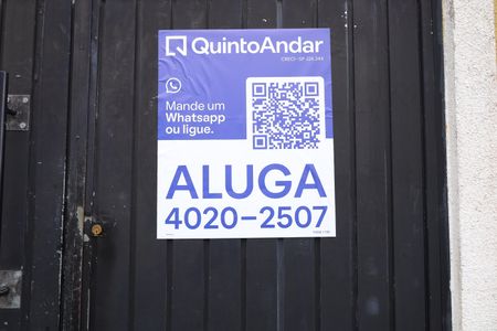 Apartamento para alugar com 49m², 2 quartos e sem vagaPlaca instalada no portão do condomínio - Código da placa: YIXW-1190