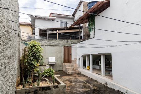 Casa à venda com 174m², 3 quartos e 3 vagasQuintal