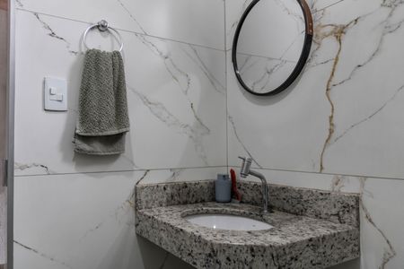 Casa à venda com 174m², 3 quartos e 3 vagasBanheiro Social