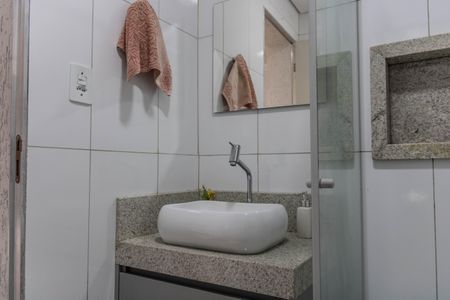 Banheiro da Suíte de casa à venda com 3 quartos, 174m² em Salgado Filho, Belo Horizonte