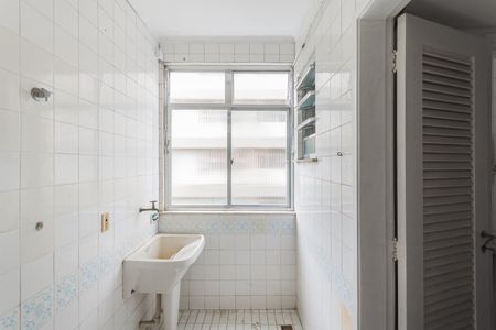 Apartamento à venda com 70m², 2 quartos e 1 vagaÁrea de Serviço