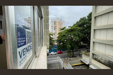 Apartamento à venda com 70m², 2 quartos e 1 vagaPlaquinha