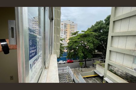 Apartamento à venda com 70m², 2 quartos e 1 vagaPlaquinha