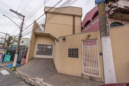 Casa de condomínio à venda com 65m², 2 quartos e 1 vagaFachada