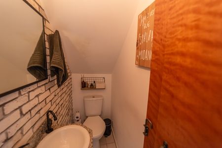 Casa de condomínio à venda com 65m², 2 quartos e 1 vagaLavabo