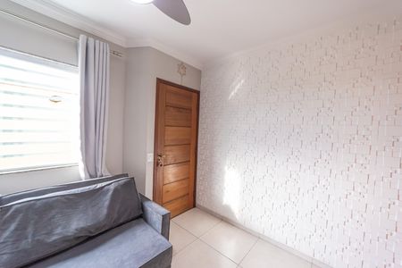 Casa de condomínio à venda com 65m², 2 quartos e 1 vagaSala