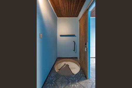 Casa para alugar com 72m², 2 quartos e 1 vagaEscadas