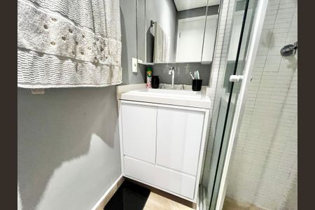 Apartamento à venda com 74m², 2 quartos e 1 vagaBanheiro