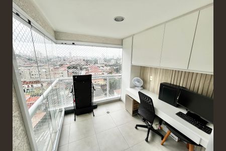 Apartamento à venda com 74m², 2 quartos e 1 vagaVaranda Quarto Suíte