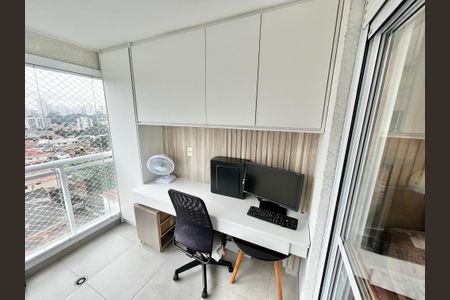 Apartamento à venda com 74m², 2 quartos e 1 vagaVaranda Quarto Suíte