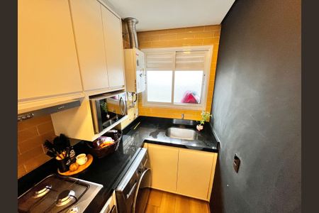 Apartamento à venda com 74m², 2 quartos e 1 vagaCozinha e Área de Serviço