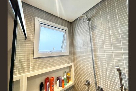 Apartamento à venda com 74m², 2 quartos e 1 vagaBanheiro da Suíte