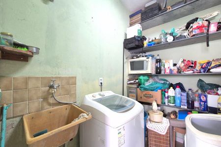 Casa à venda com 264m², 3 quartos e 3 vagas Casa à venda com 264m², 3 quartos e 3 vagasÁrea de Serviço