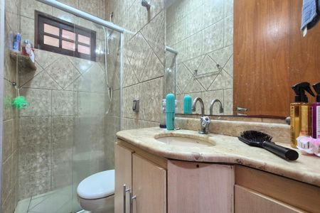 Casa à venda com 264m², 3 quartos e 3 vagas Casa à venda com 264m², 3 quartos e 3 vagasBanheiro