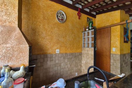 Casa à venda com 264m², 3 quartos e 3 vagas Casa à venda com 264m², 3 quartos e 3 vagasÁrea comum - Churrasqueira