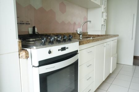 Apartamento para alugar com 60m², 2 quartos e 2 vagasCozinha