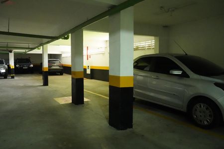 Apartamento para alugar com 60m², 2 quartos e 2 vagasÁrea comum - Estacionamento