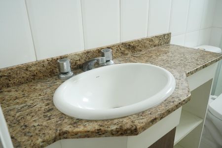 Apartamento para alugar com 60m², 2 quartos e 2 vagasBanheiro da Suíte