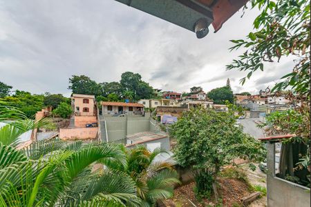Casa à venda com 360m², 3 quartos e 2 vagasTerraço