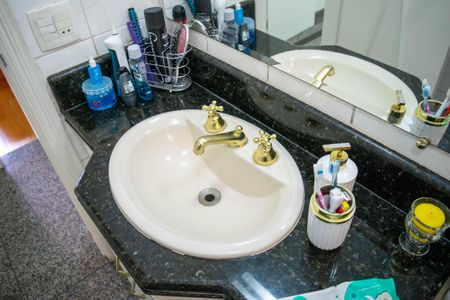 Apartamento à venda com 104m², 3 quartos e 2 vagas Apartamento à venda com 104m², 3 quartos e 2 vagasBanheiro