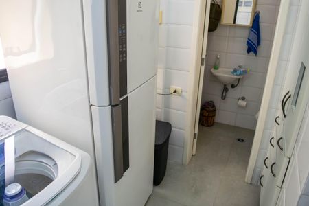 Apartamento à venda com 104m², 3 quartos e 2 vagas Apartamento à venda com 104m², 3 quartos e 2 vagasÁrea de Serviço