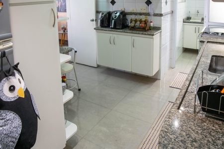 Apartamento à venda com 104m², 3 quartos e 2 vagas Apartamento à venda com 104m², 3 quartos e 2 vagasCozinha