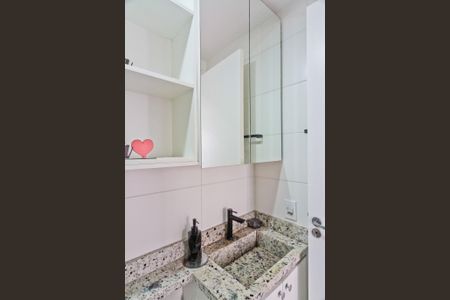 Apartamento à venda com 32m², 2 quartos e sem vaga Apartamento à venda com 32m², 2 quartos e sem vagaBanheiro