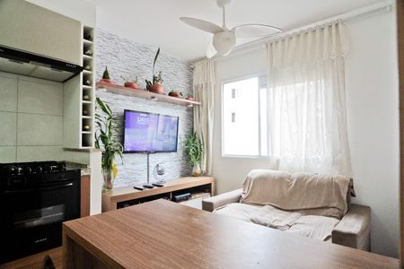 Apartamento à venda com 32m², 2 quartos e sem vaga Apartamento à venda com 32m², 2 quartos e sem vagaSala
