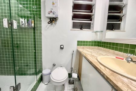 Apartamento à venda com 60m², 2 quartos e 1 vaga Apartamento à venda com 60m², 2 quartos e 1 vagaBanheiro