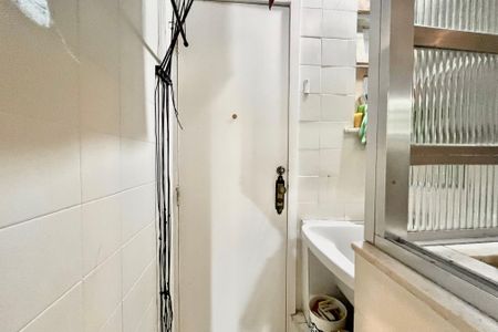 Apartamento à venda com 60m², 2 quartos e 1 vaga Apartamento à venda com 60m², 2 quartos e 1 vagaÁrea de Serviço
