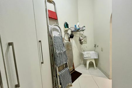 Apartamento à venda com 60m², 2 quartos e 1 vaga Apartamento à venda com 60m², 2 quartos e 1 vagaQuarto de Serviço