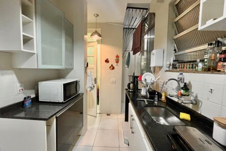 Apartamento à venda com 60m², 2 quartos e 1 vaga Apartamento à venda com 60m², 2 quartos e 1 vagaCozinha