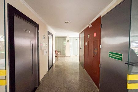 Apartamento à venda com 98m², 3 quartos e 1 vagahall de entrada