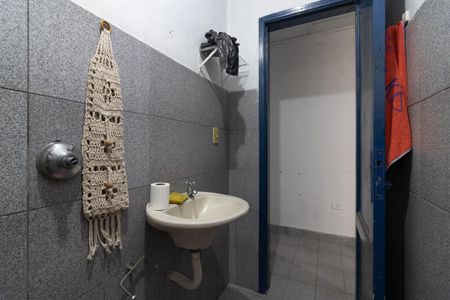 Casa para alugar com 150m², 3 quartos e 2 vagasBanheiro da Suíte