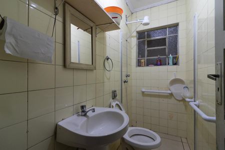 Casa para alugar com 150m², 3 quartos e 2 vagasBanheiro 1