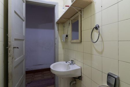 Casa para alugar com 150m², 3 quartos e 2 vagasBanheiro 1