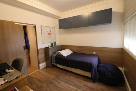 Apartamento à venda com 137m², 3 quartos e 2 vagasSuíte 2