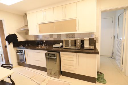 Apartamento à venda com 137m², 3 quartos e 2 vagasCozinha