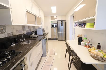 Apartamento à venda com 137m², 3 quartos e 2 vagasCozinha