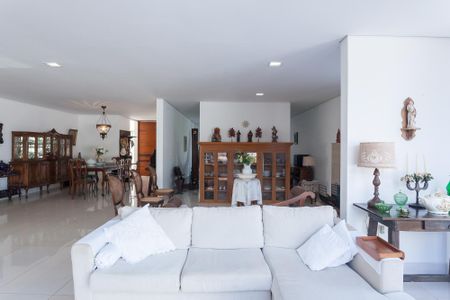 Sala  de casa de condomínio à venda com 5 quartos, 503m² em Alphaville Nova Lima, Nova Lima