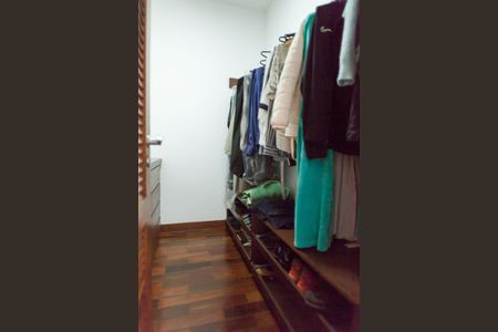 Casa de condomínio à venda com 503m², 5 quartos e 2 vagasBanheiro suite 1 