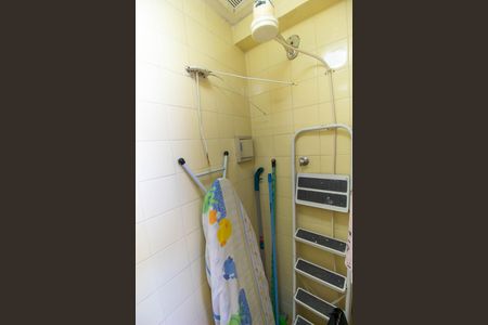 Apartamento para alugar com 170m², 2 quartos e 2 vagas Apartamento para alugar com 170m², 2 quartos e 2 vagasBanheiro de Serviço