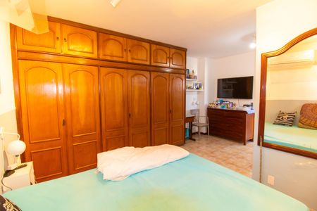 Apartamento para alugar com 170m², 2 quartos e 2 vagas Apartamento para alugar com 170m², 2 quartos e 2 vagasSuíte 2