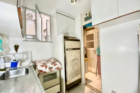 Apartamento à venda com 65m², 2 quartos e sem vagaCozinha