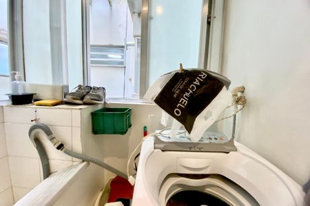 Apartamento à venda com 65m², 2 quartos e sem vagaÁrea de Serviço