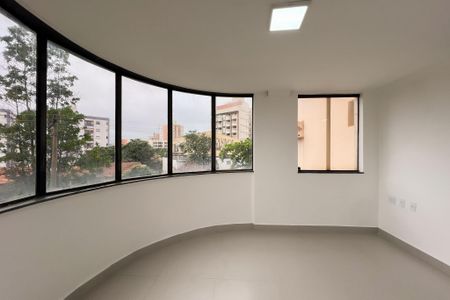 Apartamento para alugar com 204m², 4 quartos e 3 vagas Apartamento para alugar com 204m², 4 quartos e 3 vagasSala de estar
